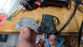 plug mount.webp