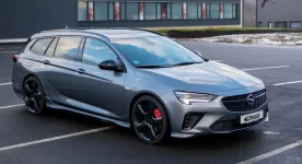 Insignia_GSI_sports_tourer.webp