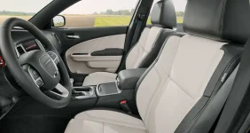 2015-Dodge-Charger-Interior-Seating.jpg