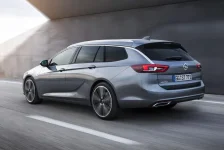 Opel-Insignia Grand Sportstourer.webp