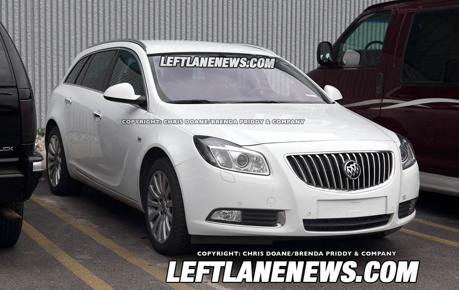 Buick-Regal-Wagon-Spy-Shots.jpeg